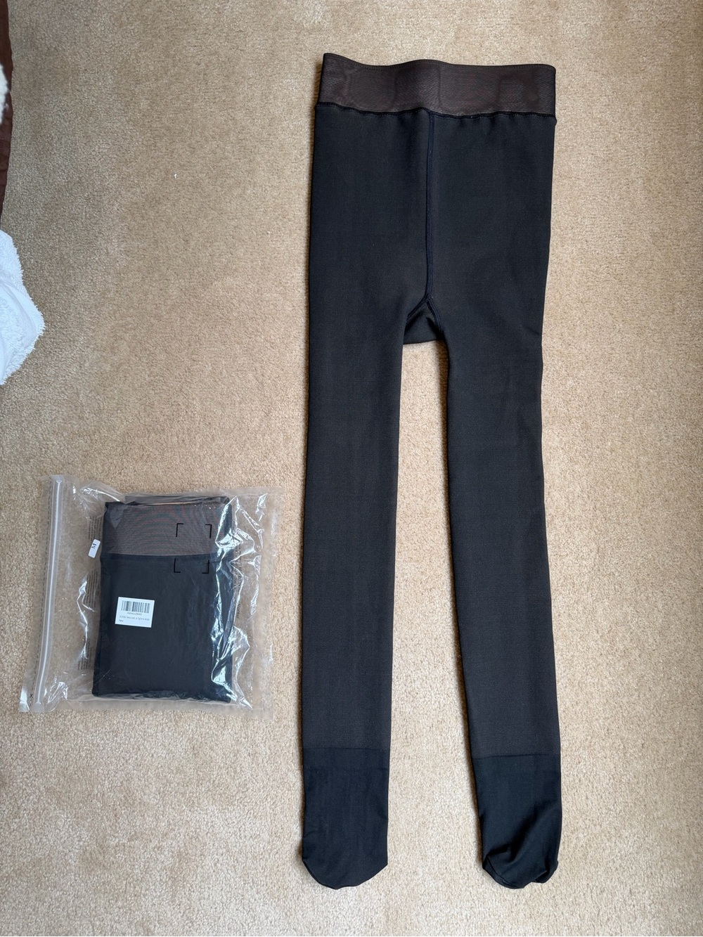 BRAND NEW Women’s Black Footed Fleece Lined Tights for Winter (PACKAGED PAIR)